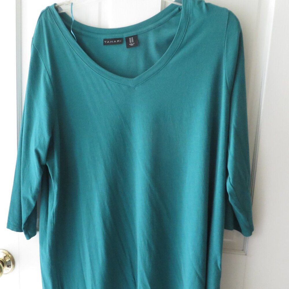TAHARI Green Tunic Top Womens Size 1X